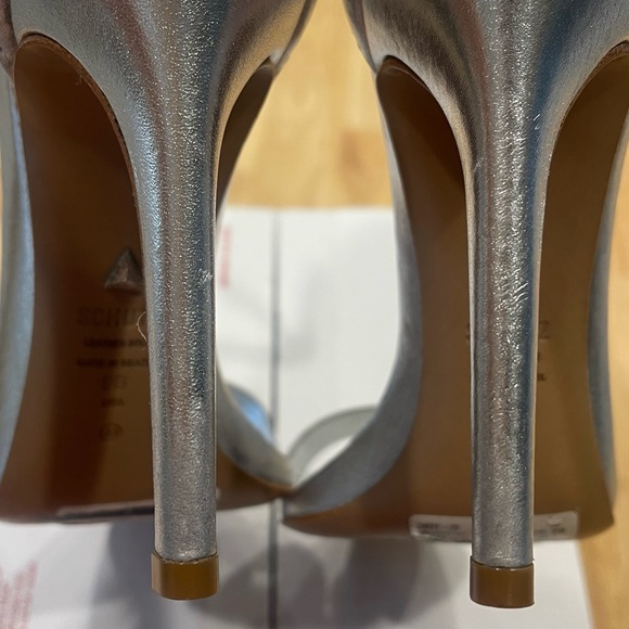 SCHUTZ- CADEY-LEE METALLIC SANDAL